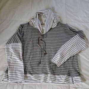 Cupio grey long sleeve striped top sz XL